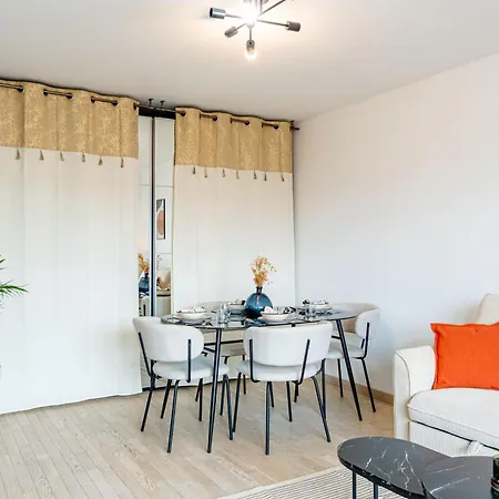 Apartment Les Ailes Du Vent - 10min Paris - Parking
