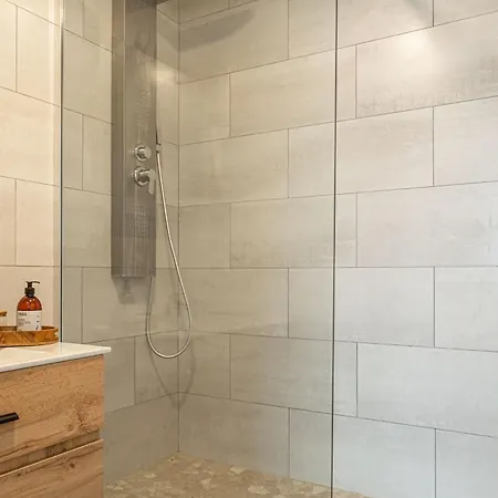 Apartment Les Ailes Du Vent - 10min Paris - Parking *